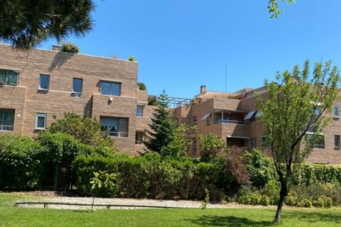 Appartamento in vendita Madrid, Spagna 2 camere da letto, 121 mq. N° 76223 - foto 1