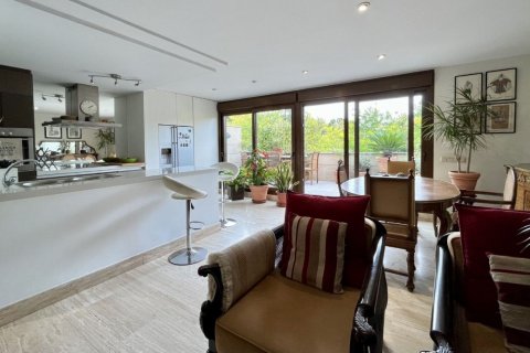Apartment for sale Madrid, Spain 2 bedrooms, 102 sq.m. No. 76221 - photo 4