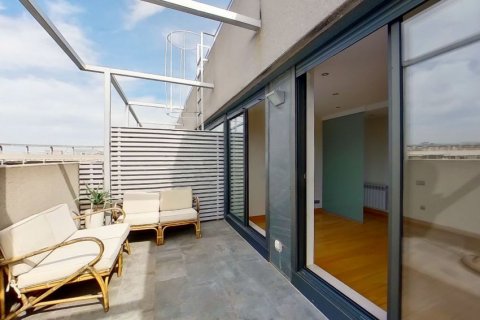 Apartment for sale Madrid, Spain 2 bedrooms, 112 sq.m. No. 76225 - photo 1