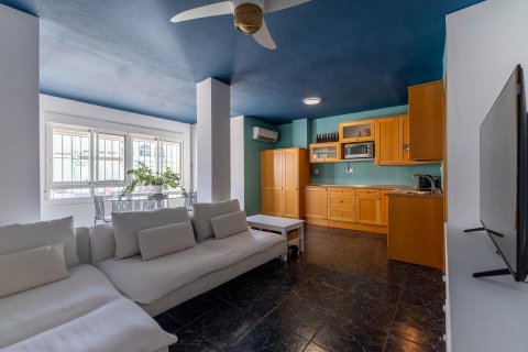 Продажа квартиры в Торревьеха, Аликанте, Испания 1 спальня, 51м2 №184366 - фото 17