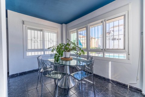 Продажа квартиры в Торревьеха, Аликанте, Испания 1 спальня, 51м2 №184366 - фото 13