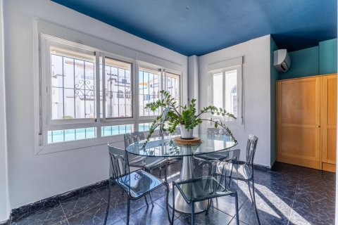 Продажа квартиры в Торревьеха, Аликанте, Испания 1 спальня, 51м2 №184366 - фото 14