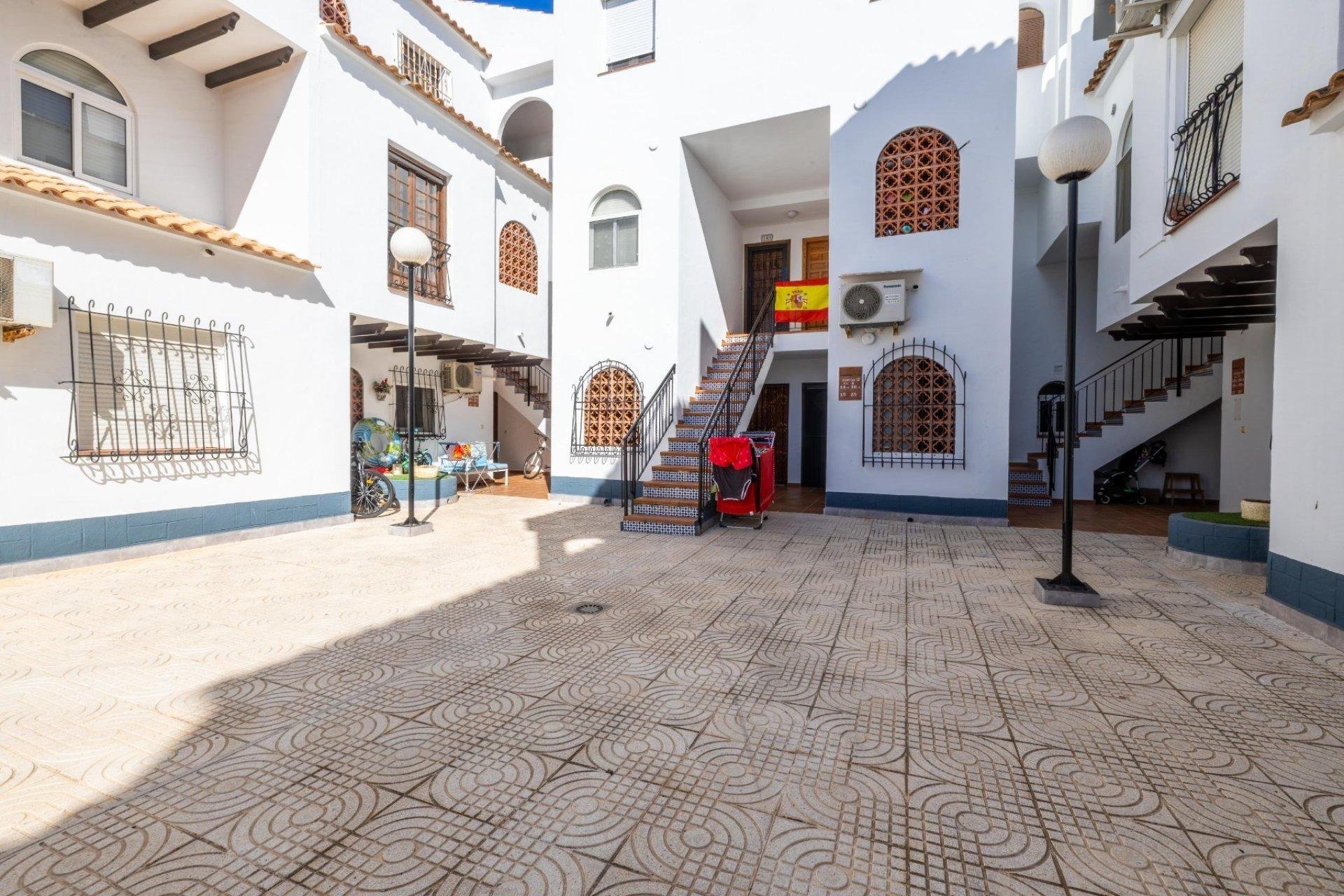 Dzīvoklis Torrevieja, Alicante, Spānijā 1 istaba, 51 m2 Nr. 184366