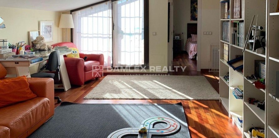 Duplex à Lloret de Mar, Girona, Espagne 4 chambres, 199 m2 No. 177182