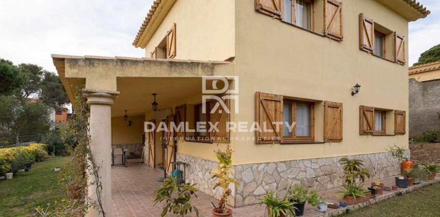 Villa à Tamariu, Girona, Espagne 4 chambres, 252 m2 No. 177186
