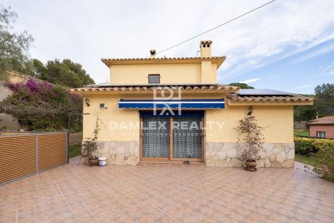 Villa à vendre à Tamariu, Girona, Espagne, 4 chambres, 252 m2 No. 177186 - photo 2