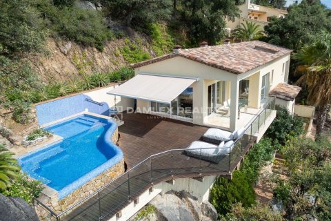Villa à vendre à Calonge, Girona, Espagne, 4 chambres, 172 m2 No. 177183 - photo 4