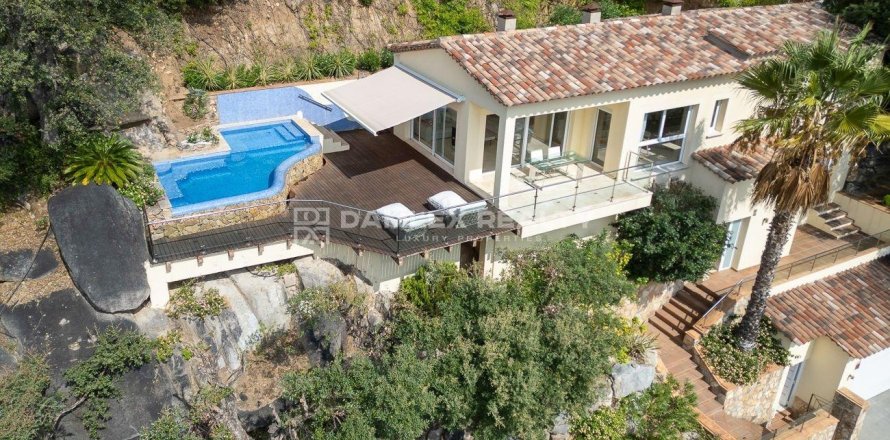 Villa à Calonge, Girona, Espagne 4 chambres, 172 m2 No. 177183