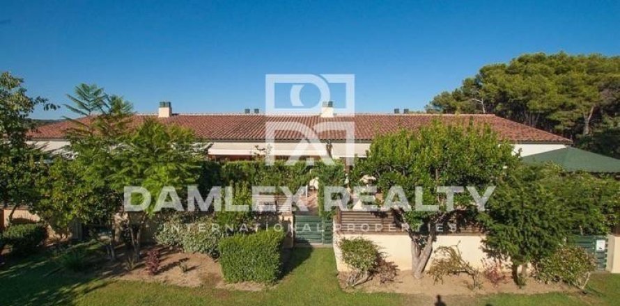 Townhouse à Lloret de Mar, Girona, Espagne 6 chambres, 211 m2 No. 177184