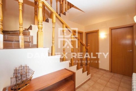 Townhouse à vendre à Lloret de Mar, Girona, Espagne, 6 chambres, 211 m2 No. 177184 - photo 17