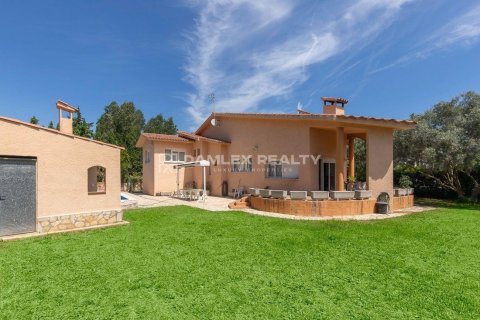 Продажа виллы в Калонже, Герона, Испания 5 спален, 413м2 №177185 - фото 9