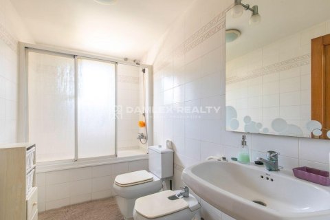Продажа виллы в Калонже, Герона, Испания 5 спален, 413м2 №177185 - фото 28
