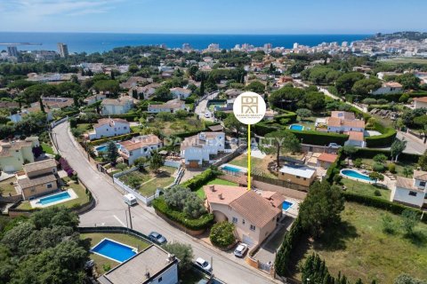 Вилла в Калонже, Герона, Испания 5 спален, 413м2 №177185