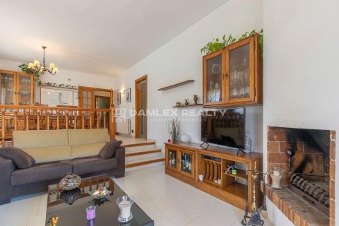 Продажа виллы в Калонже, Герона, Испания 5 спален, 413м2 №177185 - фото 14