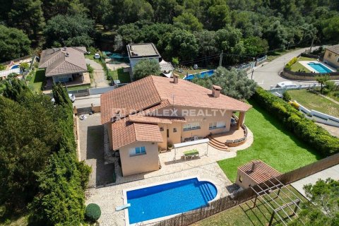 Продажа виллы в Калонже, Герона, Испания 5 спален, 413м2 №177185 - фото 2