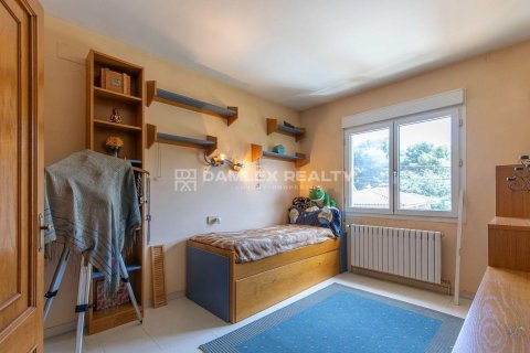 Продажа виллы в Калонже, Герона, Испания 5 спален, 413м2 №177185 - фото 25