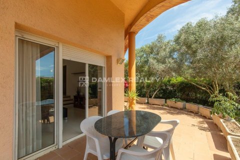 Продажа виллы в Калонже, Герона, Испания 5 спален, 413м2 №177185 - фото 17