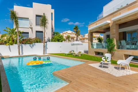 Villa à vendre à Ciudad Quesada, Alicante, Espagne, 4 chambres, 244 m2 No. 190803 - photo 6