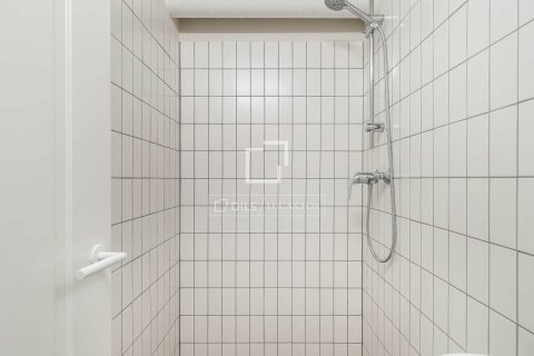 Huoneisto myytävänä Barcelona, Espanja, 2 makuuhuonetta, 66 m2 No. 192743 - kuva 22