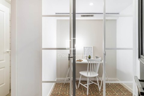 Huoneisto myytävänä Barcelona, Espanja, 2 makuuhuonetta, 66 m2 No. 192743 - kuva 16