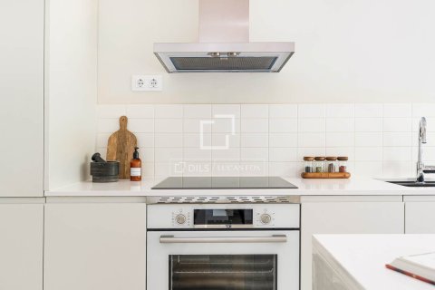 Huoneisto myytävänä Barcelona, Espanja, 2 makuuhuonetta, 66 m2 No. 192743 - kuva 13