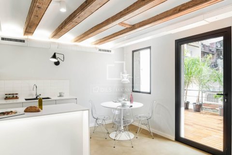 Huoneisto myytävänä Barcelona, Espanja, 2 makuuhuonetta, 66 m2 No. 192743 - kuva 8