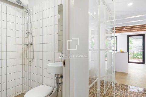 Huoneisto myytävänä Barcelona, Espanja, 2 makuuhuonetta, 66 m2 No. 192743 - kuva 21
