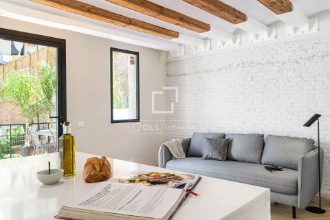 Huoneisto myytävänä Barcelona, Espanja, 2 makuuhuonetta, 66 m2 No. 192743 - kuva 3