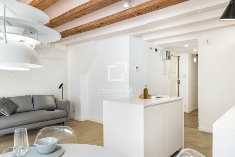 Huoneisto myytävänä Barcelona, Espanja, 2 makuuhuonetta, 66 m2 No. 192743 - kuva 12