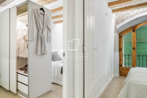 Huoneisto myytävänä Barcelona, Espanja, 2 makuuhuonetta, 66 m2 No. 192743 - kuva 26