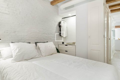 Huoneisto myytävänä Barcelona, Espanja, 2 makuuhuonetta, 66 m2 No. 192743 - kuva 24