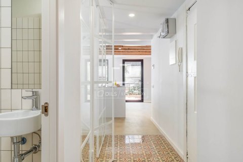 Huoneisto myytävänä Barcelona, Espanja, 2 makuuhuonetta, 66 m2 No. 192743 - kuva 20