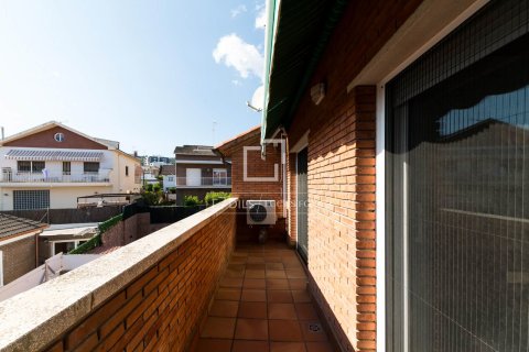 Huvila myytävänä Viladecans, Barcelona, Espanja, 4 makuuhuonetta, 348 m2 No. 192749 - kuva 26