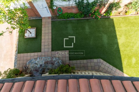 Huvila myytävänä Viladecans, Barcelona, Espanja, 4 makuuhuonetta, 348 m2 No. 192749 - kuva 6