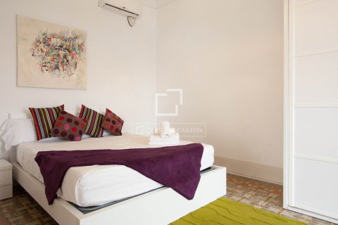 Huoneisto myytävänä Barcelona, Espanja, 7 makuuhuonetta, 173 m2 No. 192746 - kuva 15