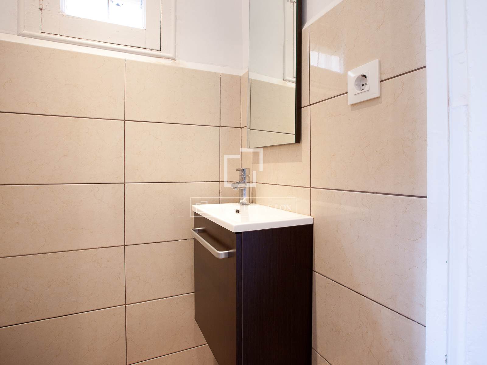 Appartamento a Barcelona, Spagna 7 camere da letto, 173 mq. N° 192746