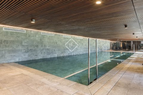 Huoneisto myytävänä Esplugues de Llobregat, Barcelona, Espanja, 2 makuuhuonetta, 98 m2 No. 192748 - kuva 17