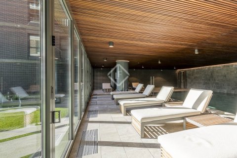 Huoneisto myytävänä Esplugues de Llobregat, Barcelona, Espanja, 2 makuuhuonetta, 98 m2 No. 192748 - kuva 16
