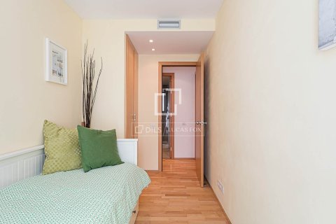 Huoneisto myytävänä Barcelona, Espanja, 3 makuuhuonetta, 82 m2 No. 192745 - kuva 26