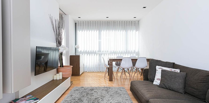 Huoneisto Barcelona, Espanja 3 makuuhuonetta, 82 m2 No. 192745