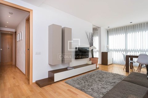 Huoneisto myytävänä Barcelona, Espanja, 3 makuuhuonetta, 82 m2 No. 192745 - kuva 11