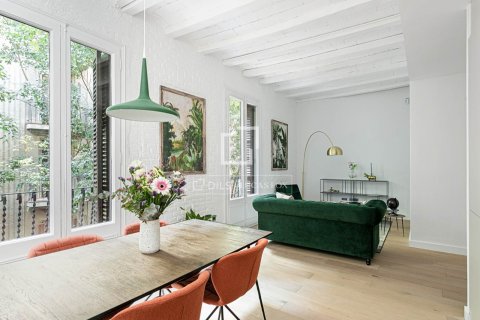 Huoneisto Barcelona, Espanja 2 makuuhuonetta, 85 m2 No. 192744