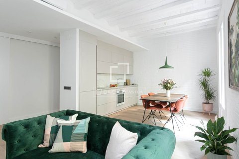 Huoneisto myytävänä Barcelona, Espanja, 2 makuuhuonetta, 85 m2 No. 192744 - kuva 12