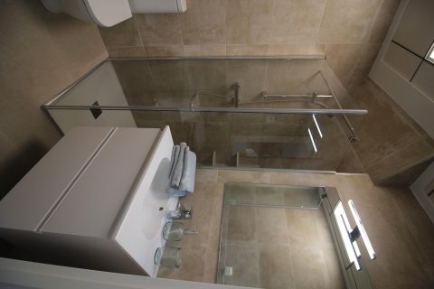 Kaupunkipientalo myytävänä Pilar de la Horadada, Alicante, Espanja, 3 makuuhuonetta, 107 m2 No. 141755 - kuva 13