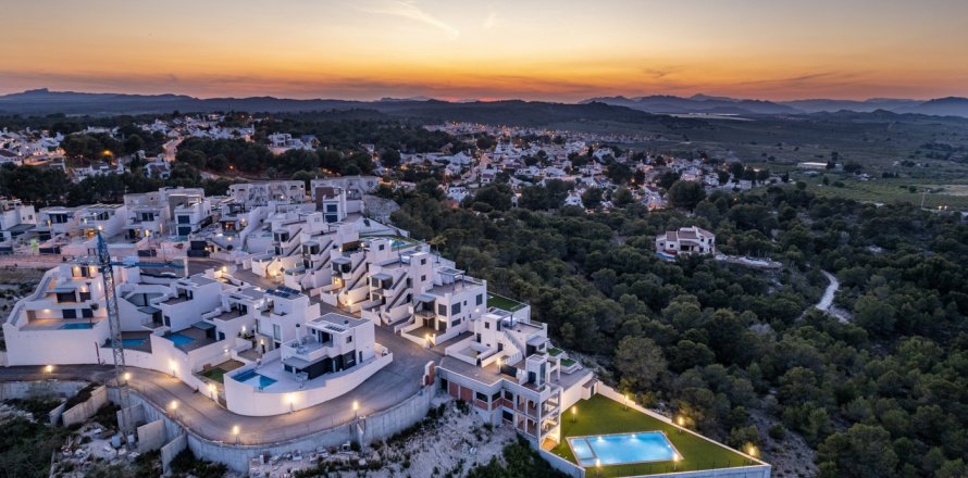 Villa à San Miguel de Salinas, Alicante, Espagne 4 chambres, 197 m2 No. 136382