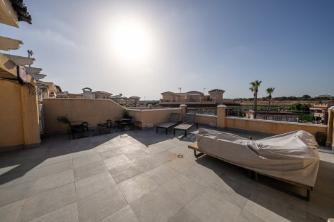 Apartamento en venta en Torre de la Horadada, Alicante, España 2 dormitorios, 72 m2 No. 192018 - foto 22