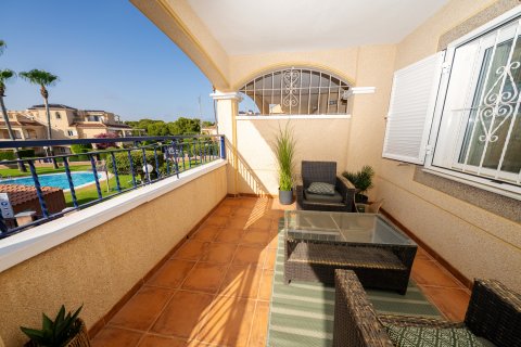 Apartamento en venta en Torre de la Horadada, Alicante, España 2 dormitorios, 72 m2 No. 192018 - foto 5