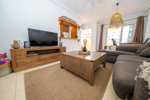 Apartamento en venta en Torre de la Horadada, Alicante, España 2 dormitorios, 72 m2 No. 192018 - foto 9