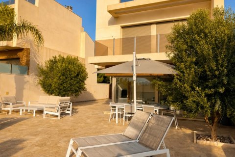 Villa en venta en San Miguel de Salinas, Alicante, España 3 dormitorios, 125 m2 No. 192021 - foto 4