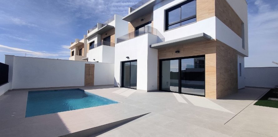 Villa à Benijofar, Alicante, Espagne 3 chambres, 137 m2 No. 145903
